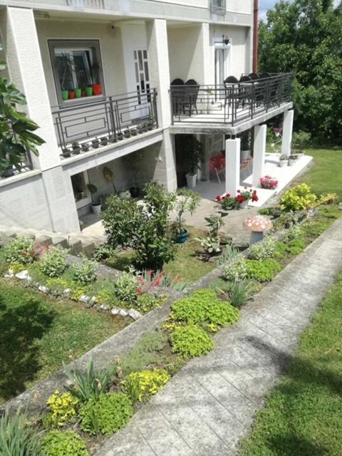 Apartman Bilja Vrnjacka Banja Exterior photo
